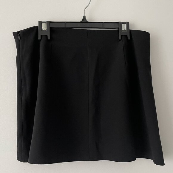 Zara - side slit black mini skirt - size XL - Picture 4 of 6